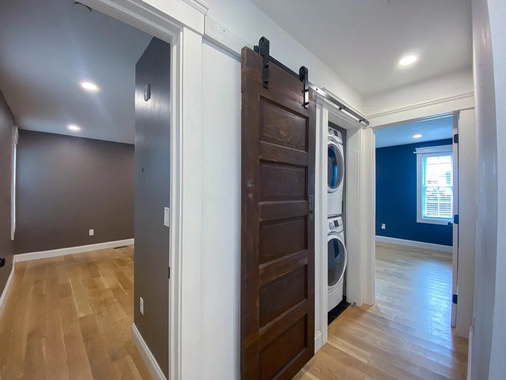 2 bed, 2 bath apartment for rent at 92 North Unit 1, Salem — photo 8 of 14