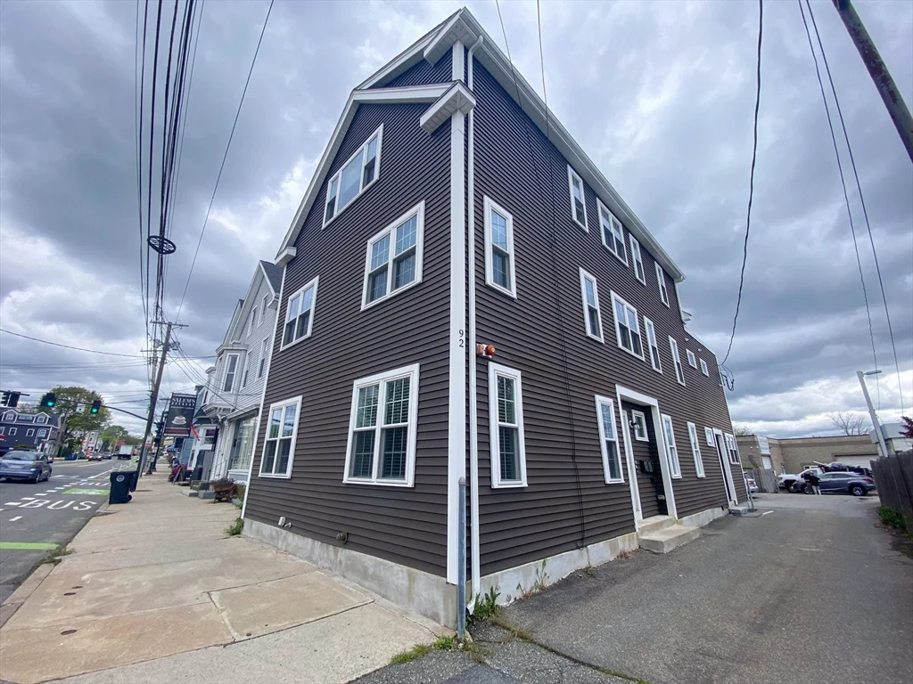 2 bed, 2 bath apartment for rent at 92 North Unit 1, Salem — photo 13 of 14