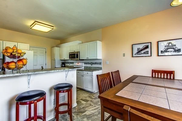 2 bed, 2 bath apartment for rent at 92 Odonnell Ave Unit 92, Shrewsbury — photo 9 of 28