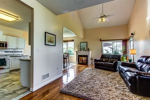 2 bed, 2 bath apartment for rent at 92 Odonnell Ave Unit 92, Shrewsbury — photo 4 of 28