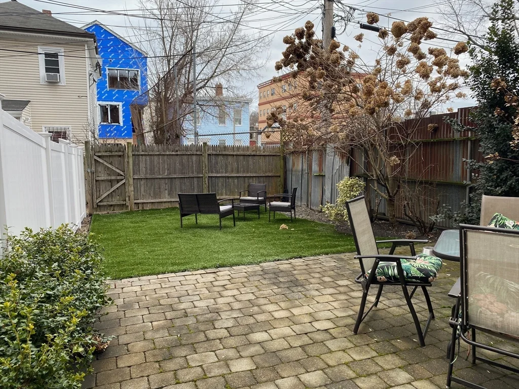 1 bed, 1 bath apartment for rent at 92 Pleasant St Unit Garden, Dorchester — photo 10 of 11