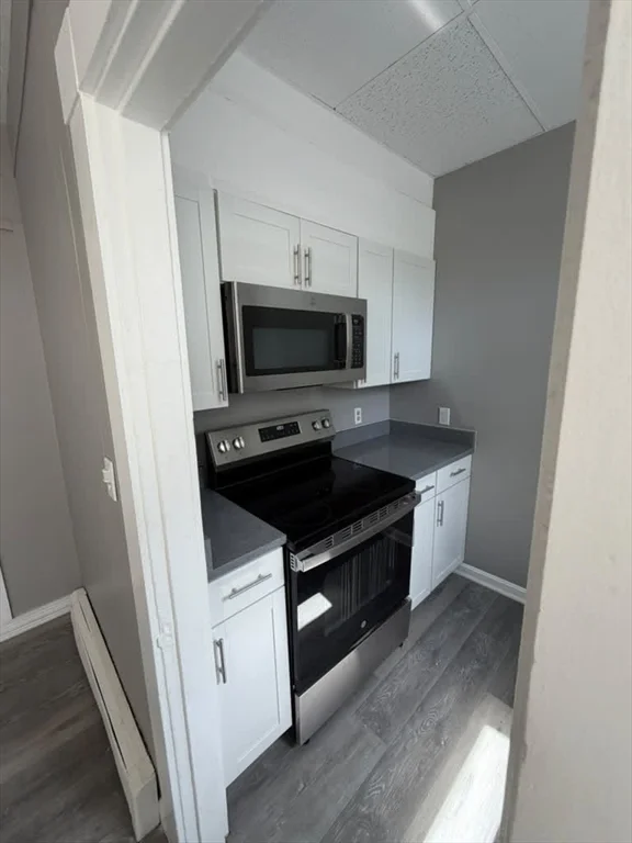 3 bed, 1 bath apartment for rent at 92 S Common St Unit 1, Lynn