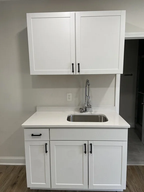 Studio bed, 1 bath apartment for rent at 92 S Common St, Unit 5, Lynn — photo 2 of 5