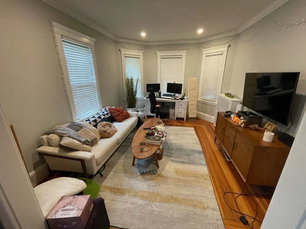2 bed, 1 bath apartment for rent at 92 Surrey St Unit 92, Glenwood — photo 10 of 17
