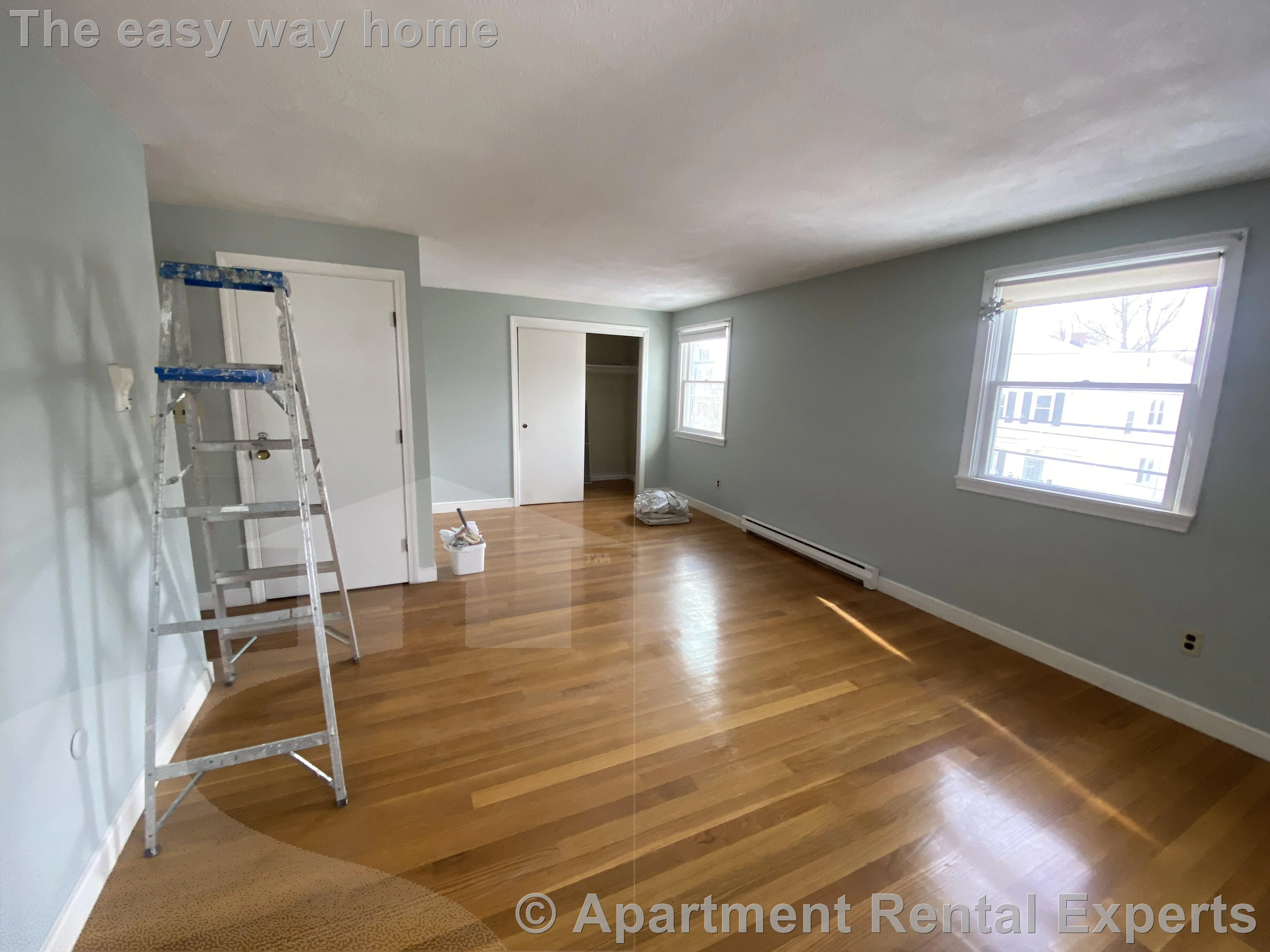 2 bed, 1 bath apartment for rent at 92 Sylvia St, Arlington Heights — photo 2 of 14