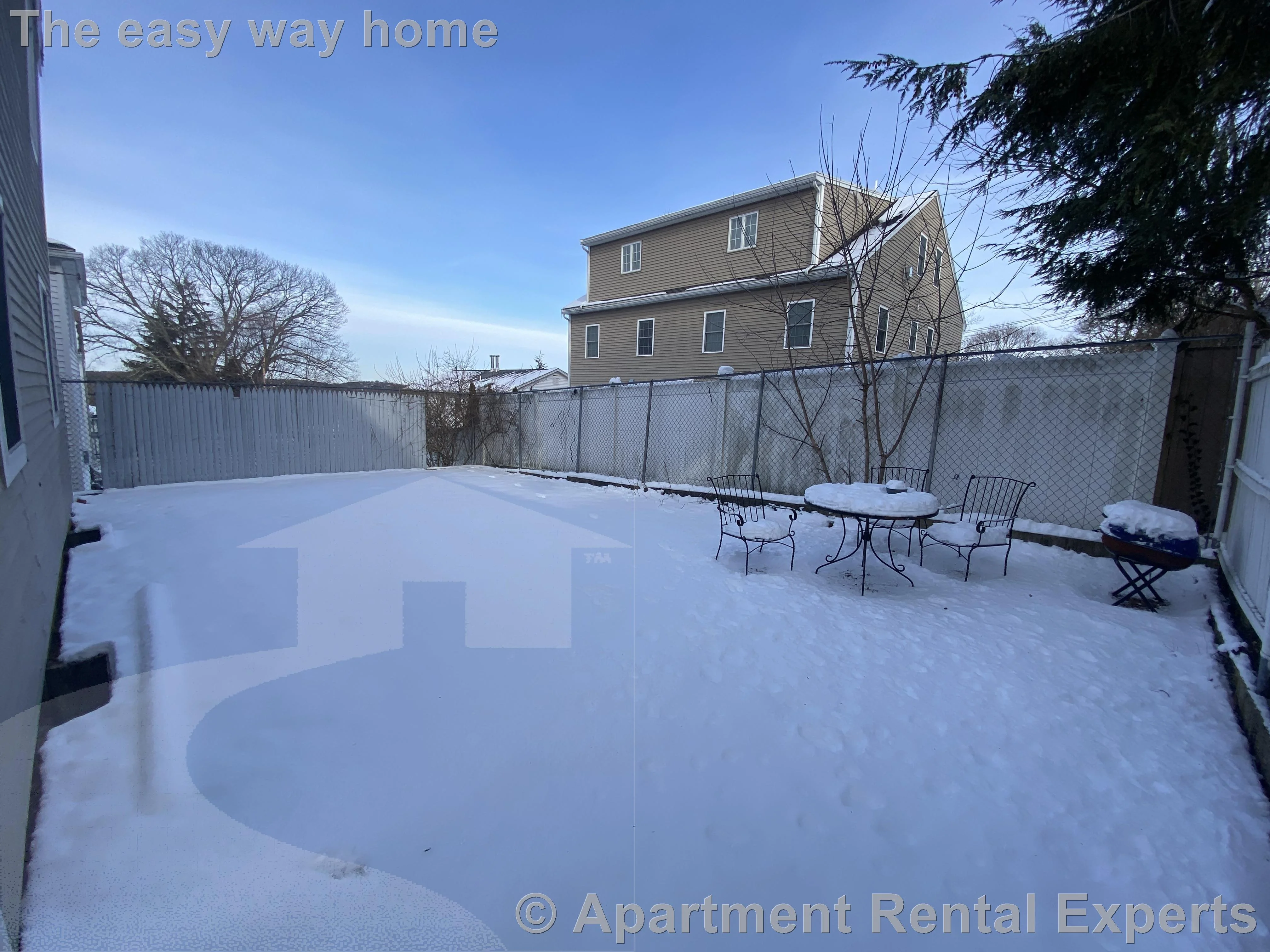2 bed, 1 bath apartment for rent at 92 Sylvia St, Arlington Heights — photo 13 of 14