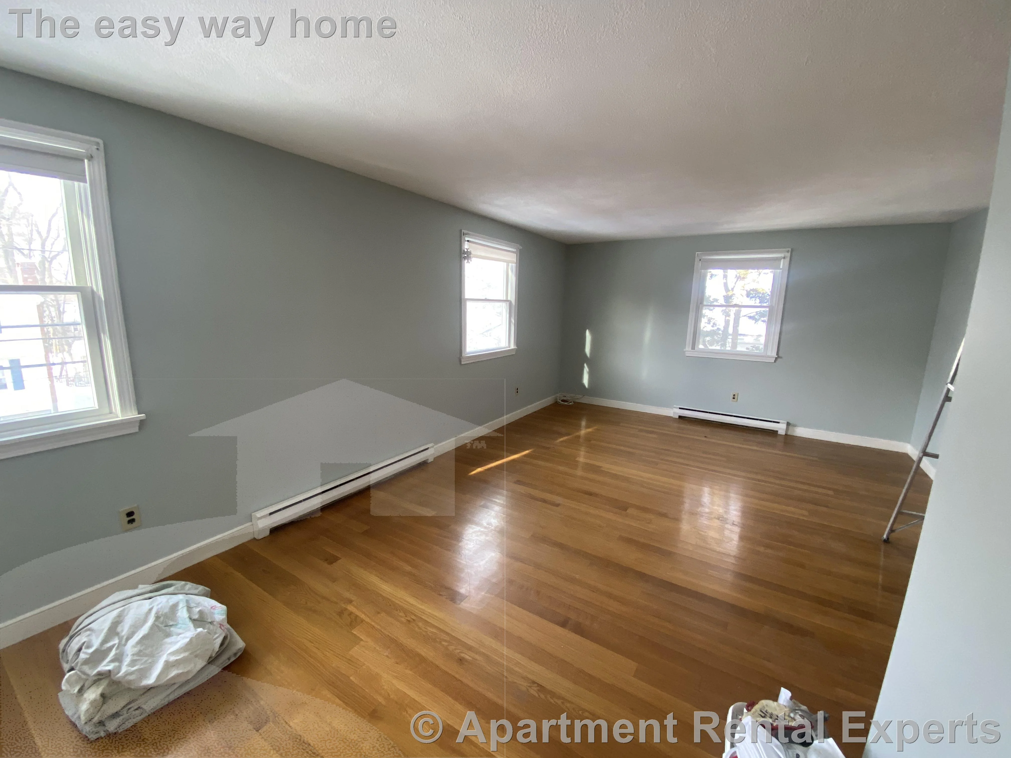 2 bed, 1 bath apartment for rent at 92 Sylvia St, Arlington Heights — photo 4 of 14