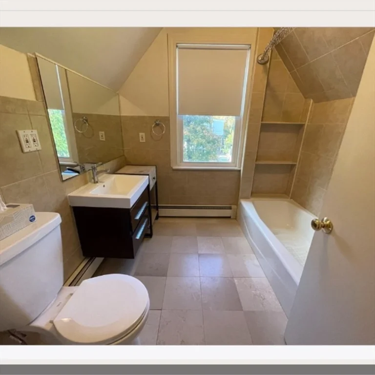 2 bed, 1 bath apartment for rent at 92 Thurston St Unit 3, Winter Hill — photo 9 of 10