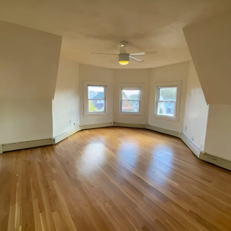 2 bed, 1 bath apartment for rent at 92 Thurston St Unit 3, Winter Hill — photo 4 of 10