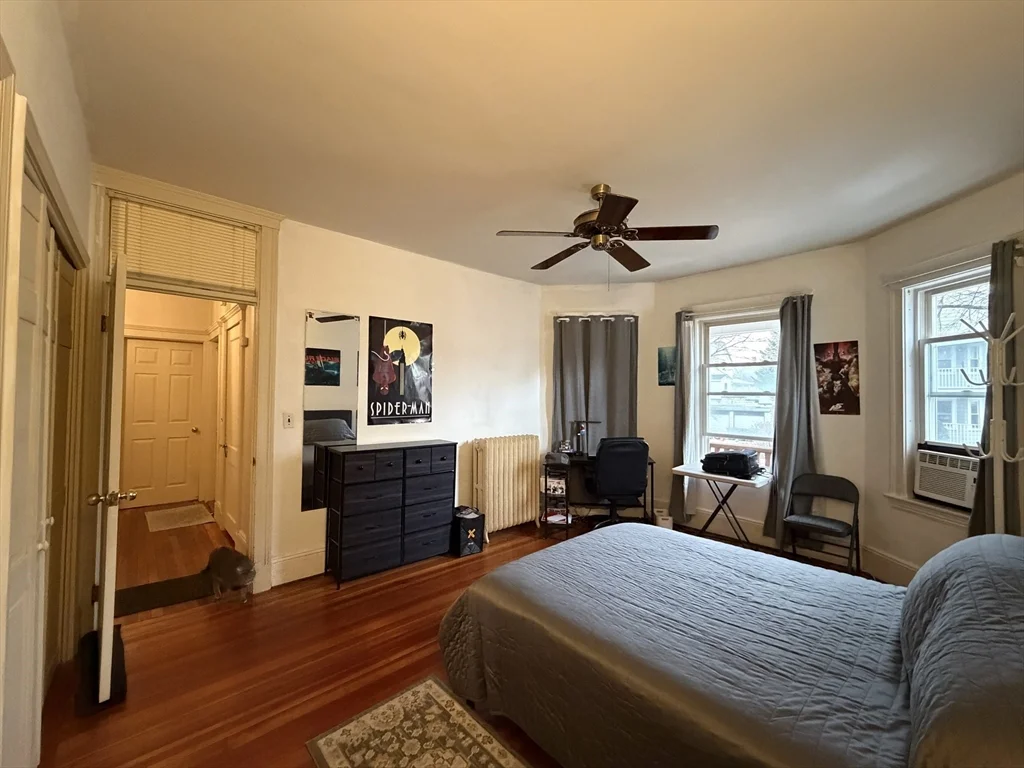 5 bed, 2 bath apartment for rent at 92 Wallingford Rd Unit 1, Brighton — photo 8 of 16