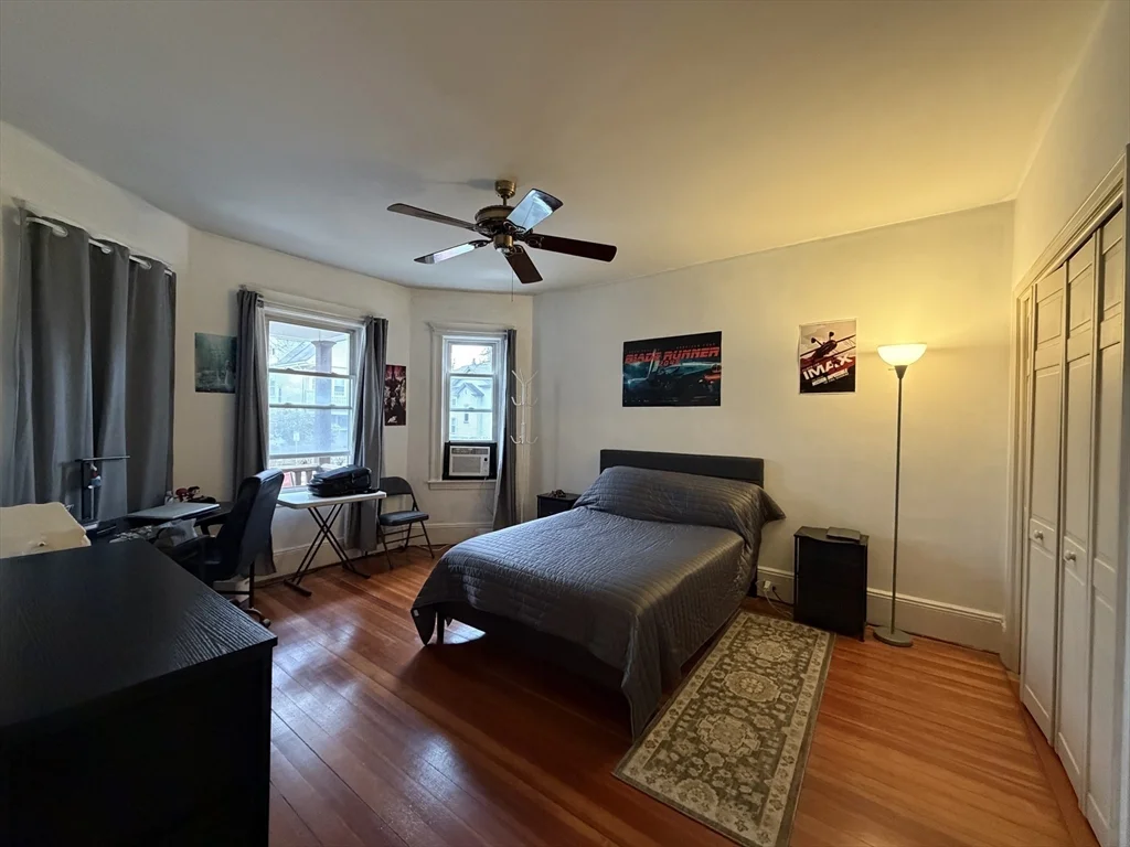 5 bed, 2 bath apartment for rent at 92 Wallingford Rd Unit 1, Brighton — photo 7 of 16