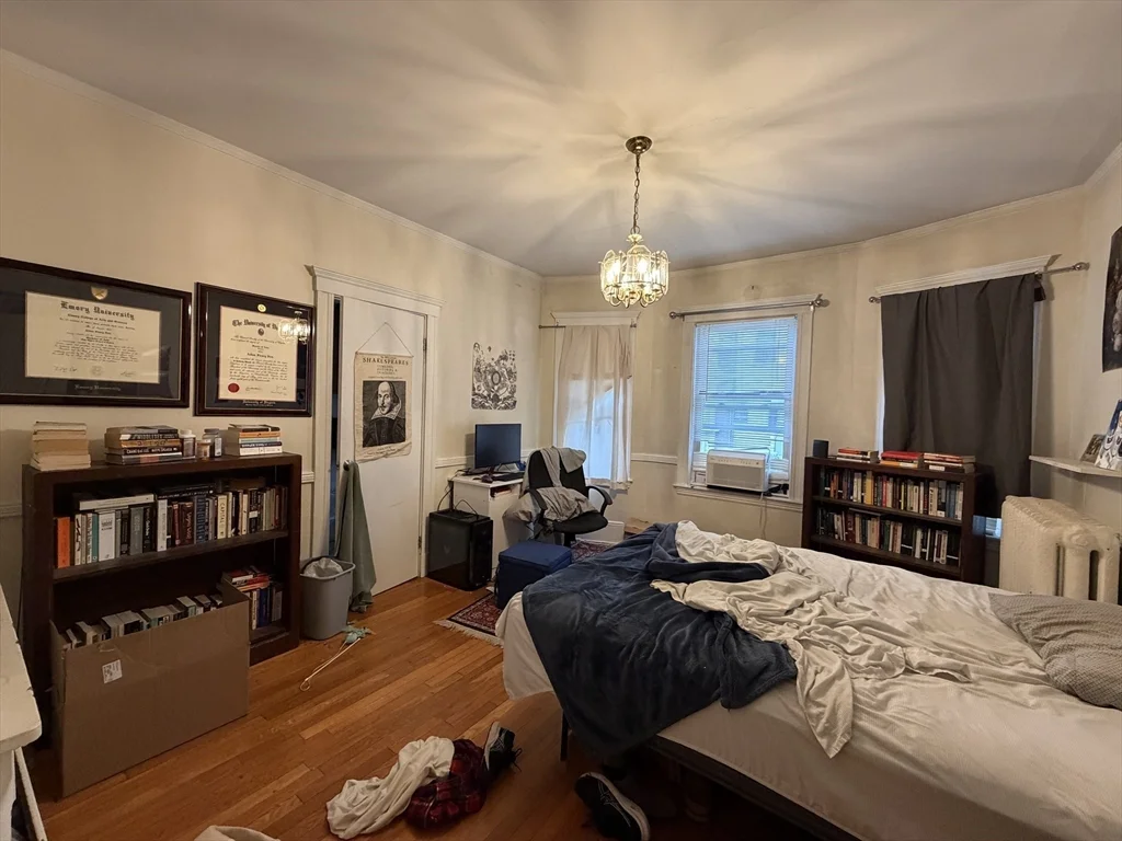 5 bed, 2 bath apartment for rent at 92 Wallingford Rd Unit 1, Brighton — photo 9 of 16