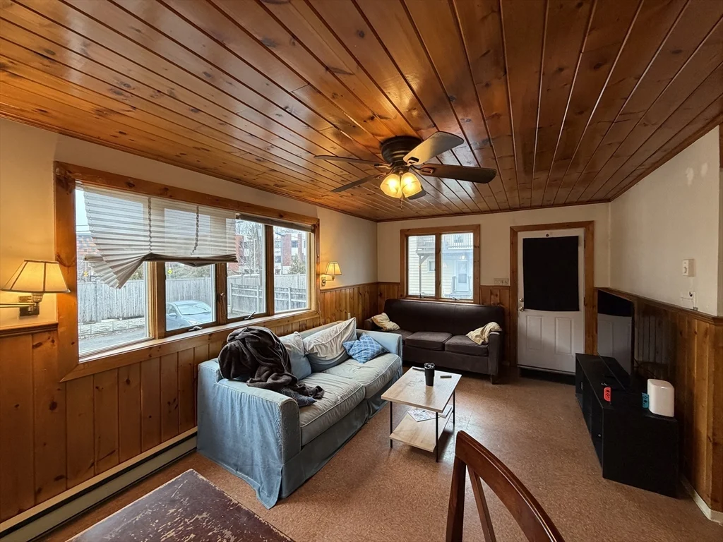 5 bed, 2 bath apartment for rent at 92 Wallingford Rd Unit 1, Brighton — photo 3 of 16