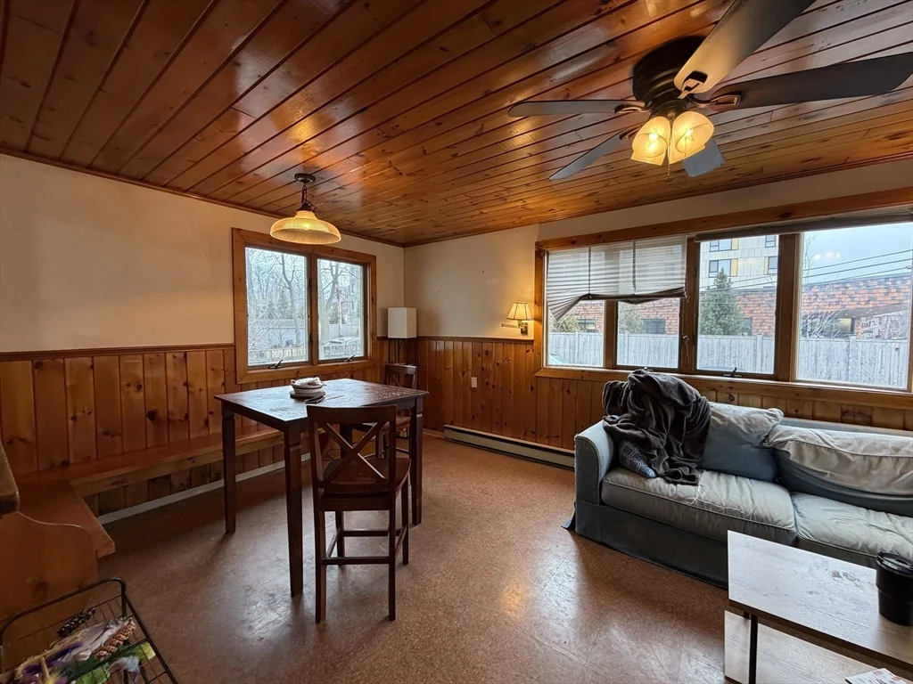 5 bed, 2 bath apartment for rent at 92 Wallingford Rd Unit 1, Brighton — photo 2 of 16