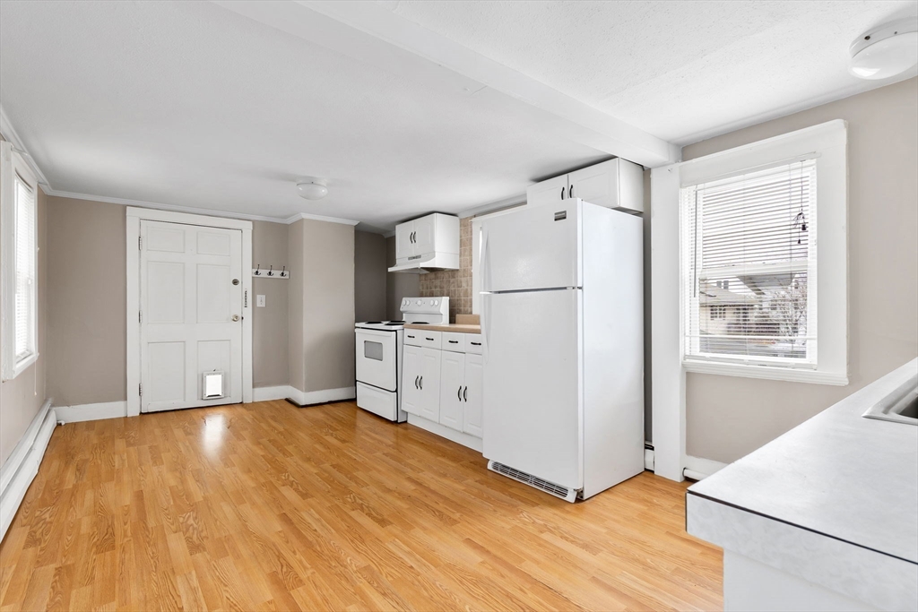 2 bed, 1 bath apartment for rent at 92 Washington St Unit 2, Peabody — photo 8 of 19