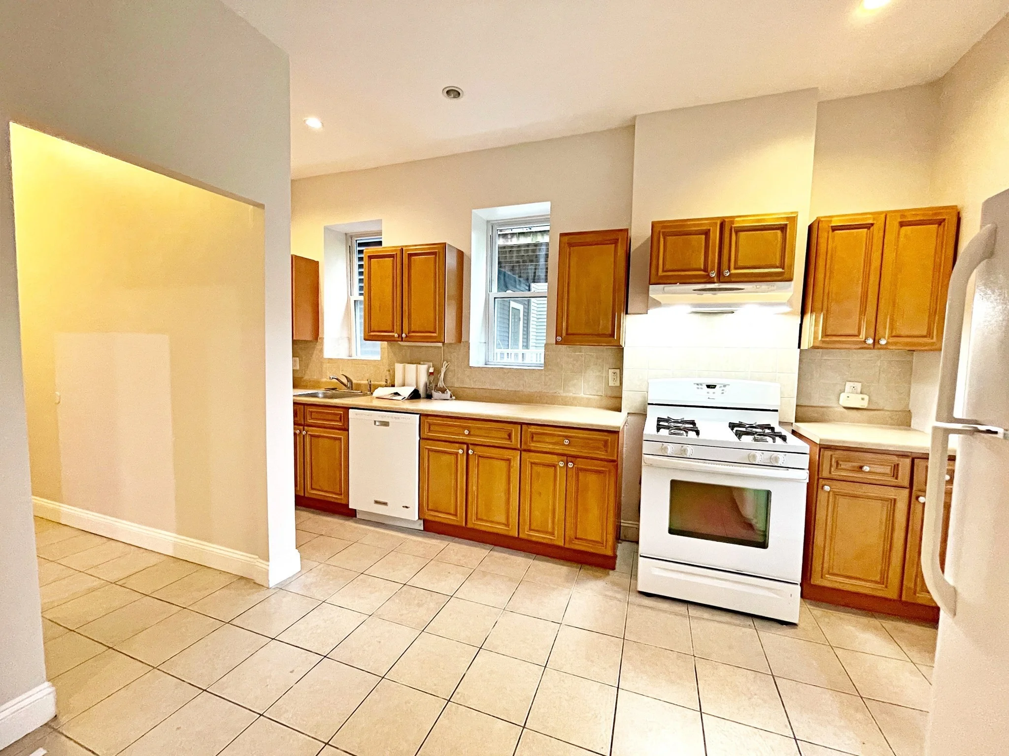 3 bed, 1 bath apartment for rent at 92 Webster St Unit 1, East Boston — photo 4 of 18
