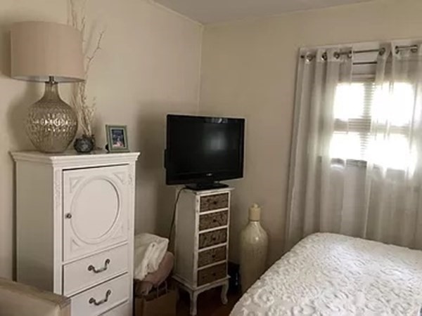 Studio bed, 1 bath apartment for rent at 92 West Central St Unit 3, Natick — photo 9 of 18