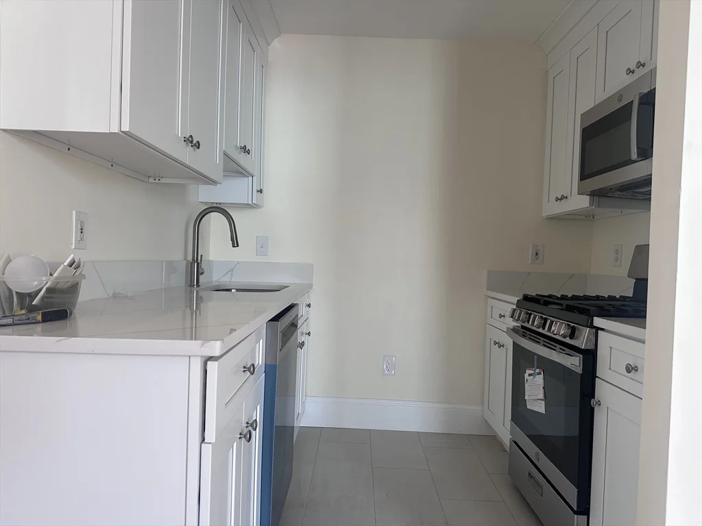 2 bed, 1 bath apartment for rent at 92 White St Unit 3, East Boston — photo 6 of 9