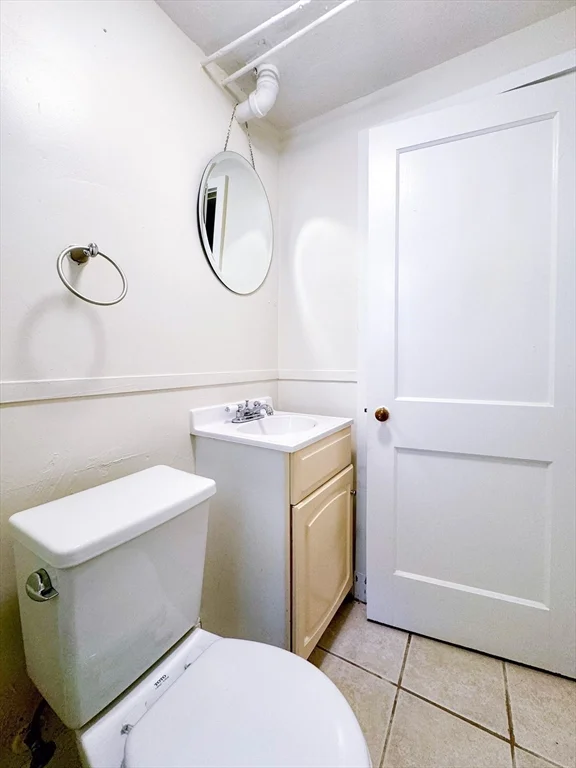 3 bed, 2 bath apartment for rent at 92 Woodcliff Rd, Chestnut Hill — photo 25 of 36