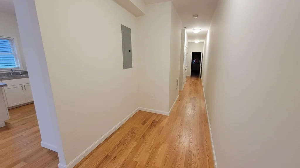 3 bed, 1 bath apartment for rent at 920 Hyde Park Ave Unit 1, Hyde Park — photo 5 of 15