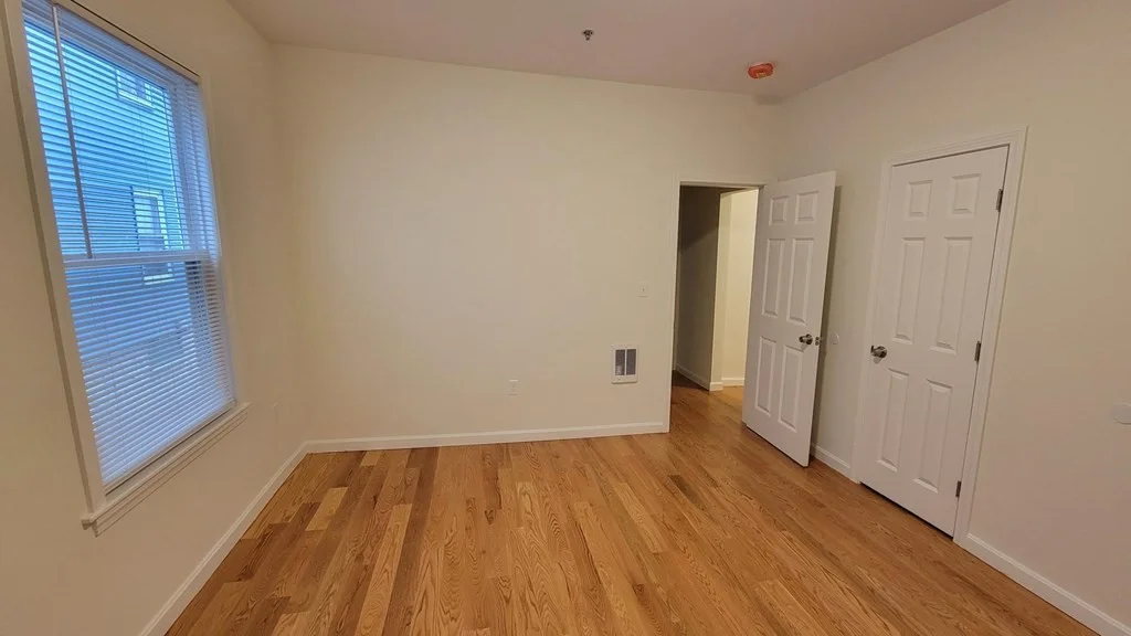 3 bed, 1 bath apartment for rent at 920 Hyde Park Ave Unit 1, Hyde Park — photo 9 of 15