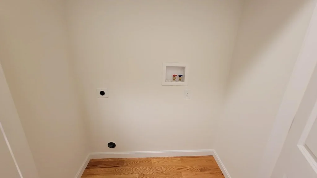 3 bed, 1 bath apartment for rent at 920 Hyde Park Ave Unit 1, Hyde Park — photo 7 of 15