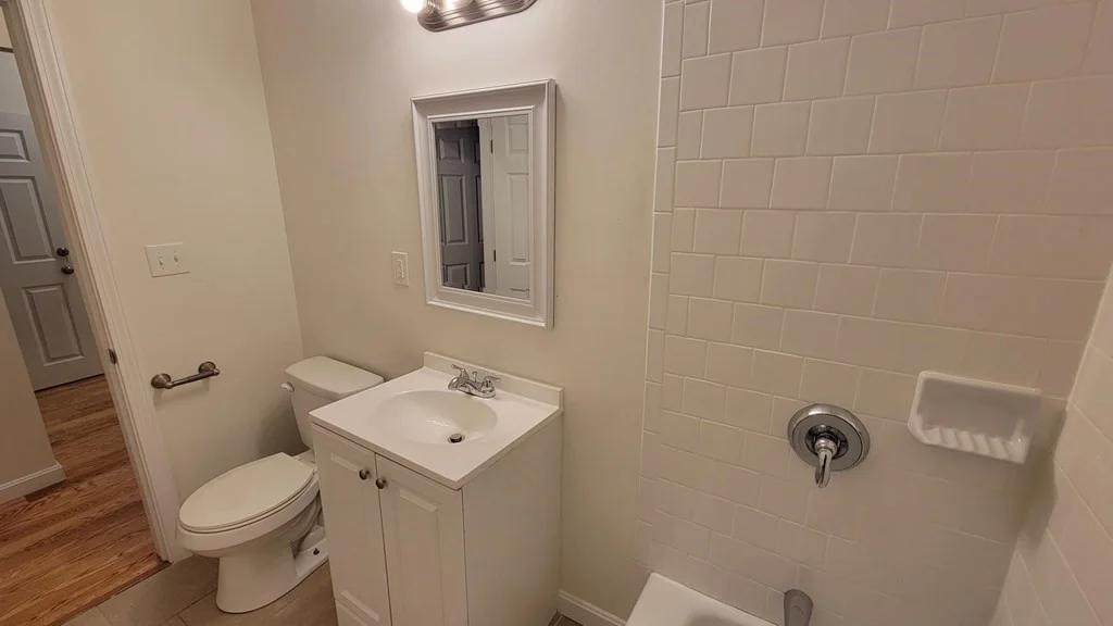 3 bed, 1 bath apartment for rent at 920 Hyde Park Ave Unit 1, Hyde Park — photo 11 of 15