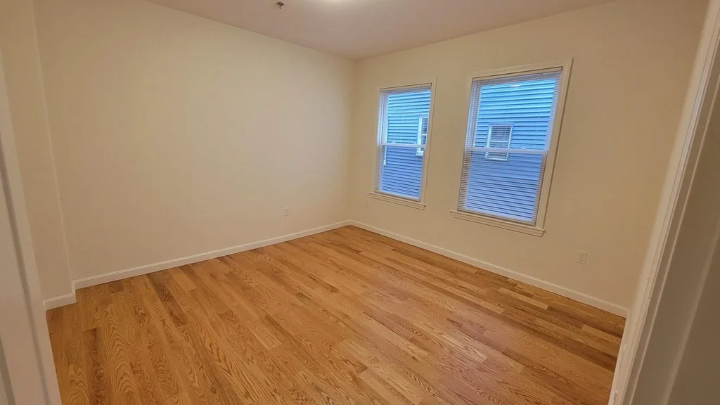 3 bed, 1 bath apartment for rent at 920 Hyde Park Ave Unit 1, Hyde Park — photo 8 of 15