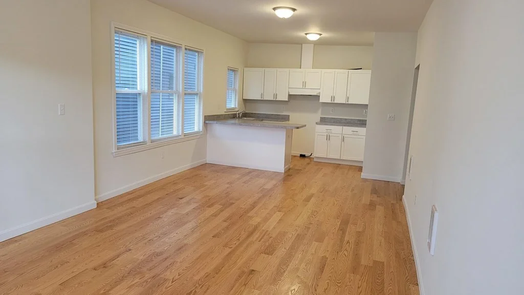 3 bed, 1 bath apartment for rent at 920 Hyde Park Ave Unit 1, Hyde Park — photo 4 of 15
