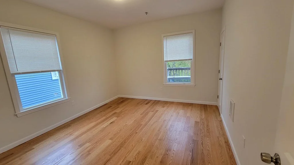 3 bed, 1 bath apartment for rent at 920 Hyde Park Ave Unit 3, Hyde Park — photo 8 of 9