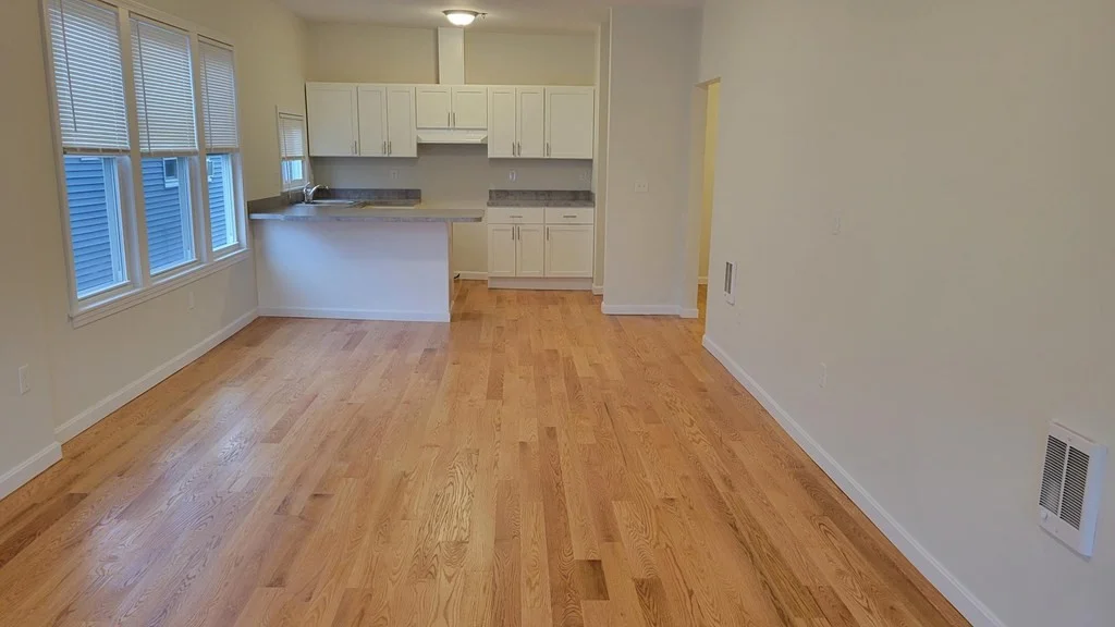 3 bed, 1 bath apartment for rent at 920 Hyde Park Ave Unit 3, Hyde Park — photo 4 of 9