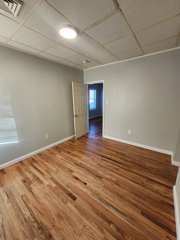 3 bed, 1 bath apartment for rent at 920 Pine St Unit 3W, Fall River — photo 5 of 9