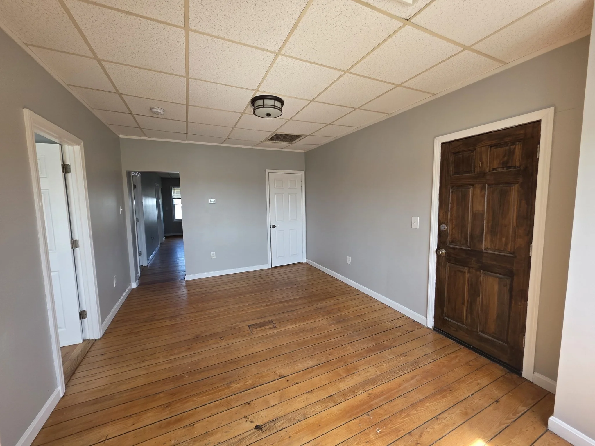 3 bed, 1 bath apartment for rent at 920 Pine St Unit 3W, Fall River — photo 10 of 23