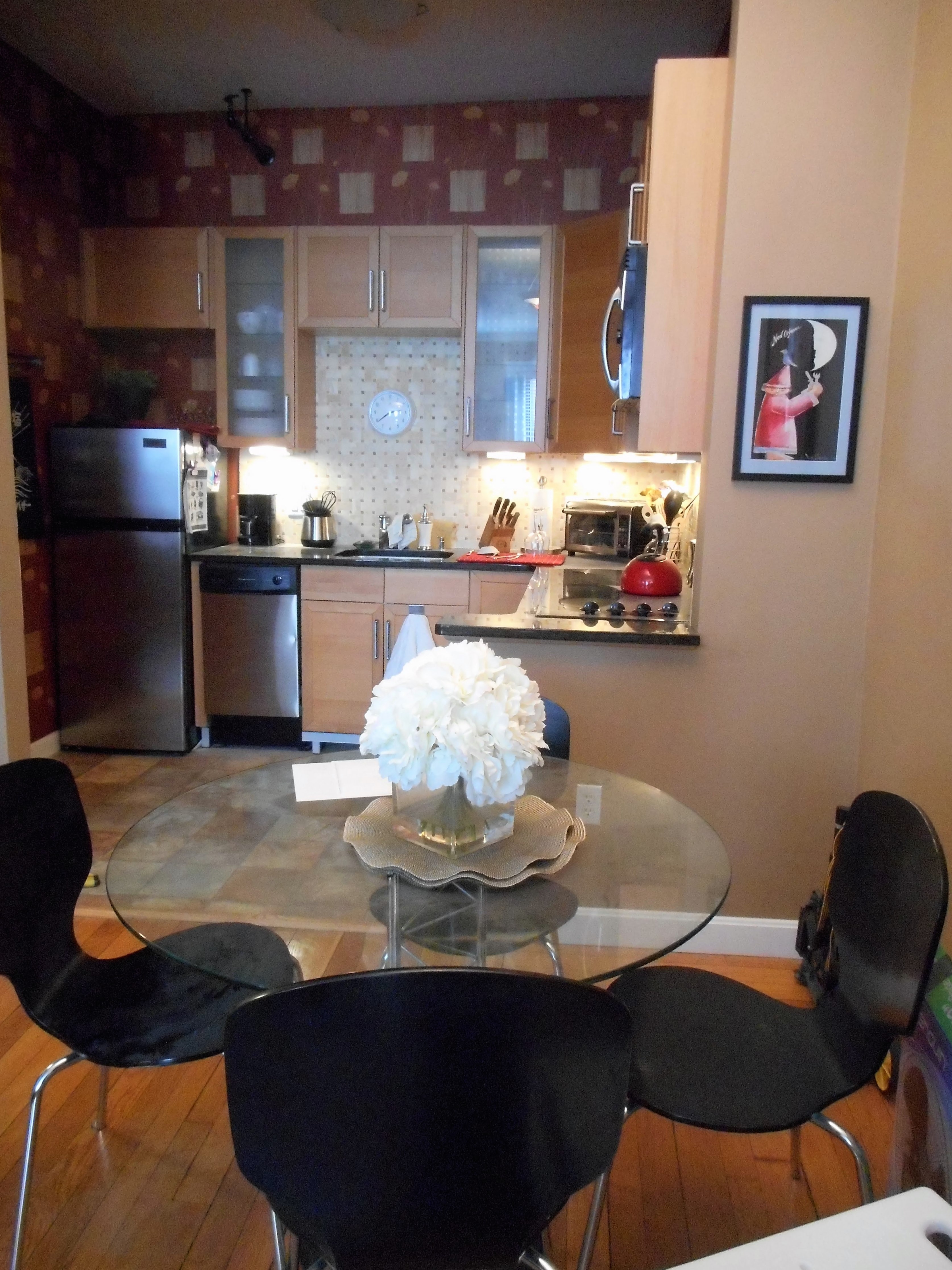 1 bed, 1 bath apartment for rent at 922 Beacon St Unit 13, Fenway — photo 1 of 6