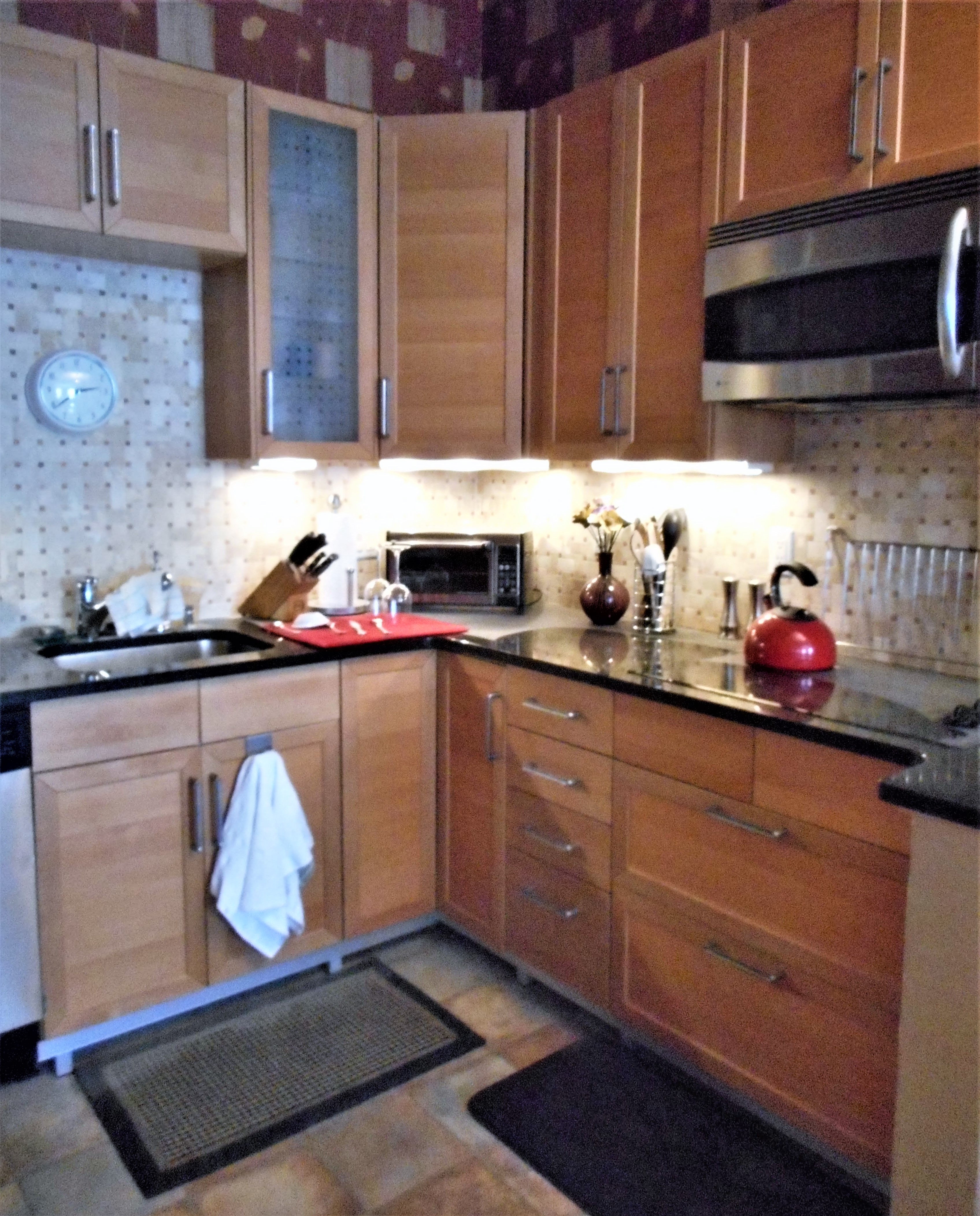 1 bed, 1 bath apartment for rent at 922 Beacon St Unit 13, Fenway — photo 2 of 6