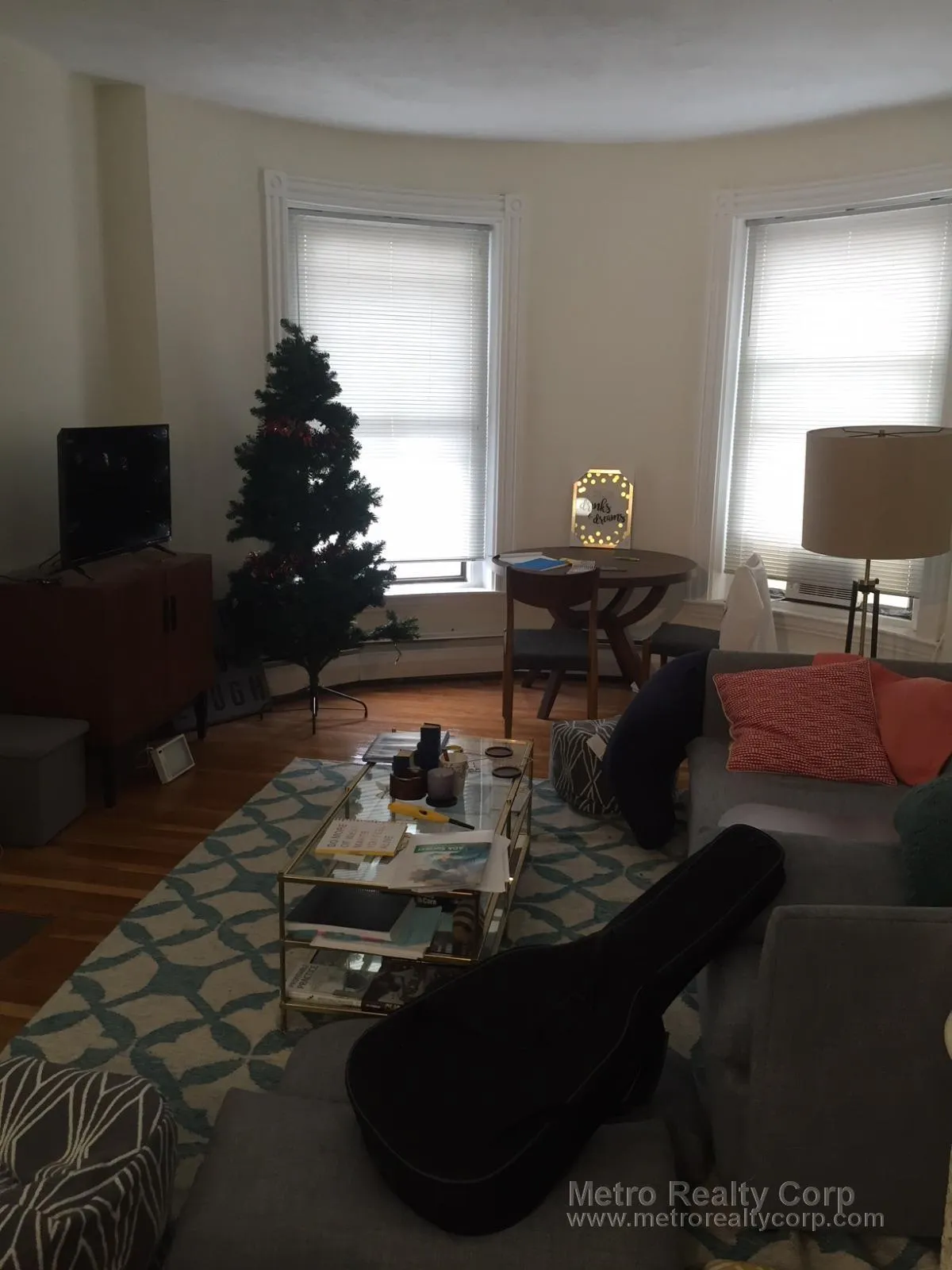 1 bed, 1 bath apartment for rent at 922 Beacon St Unit 23, Fenway — photo 2 of 4