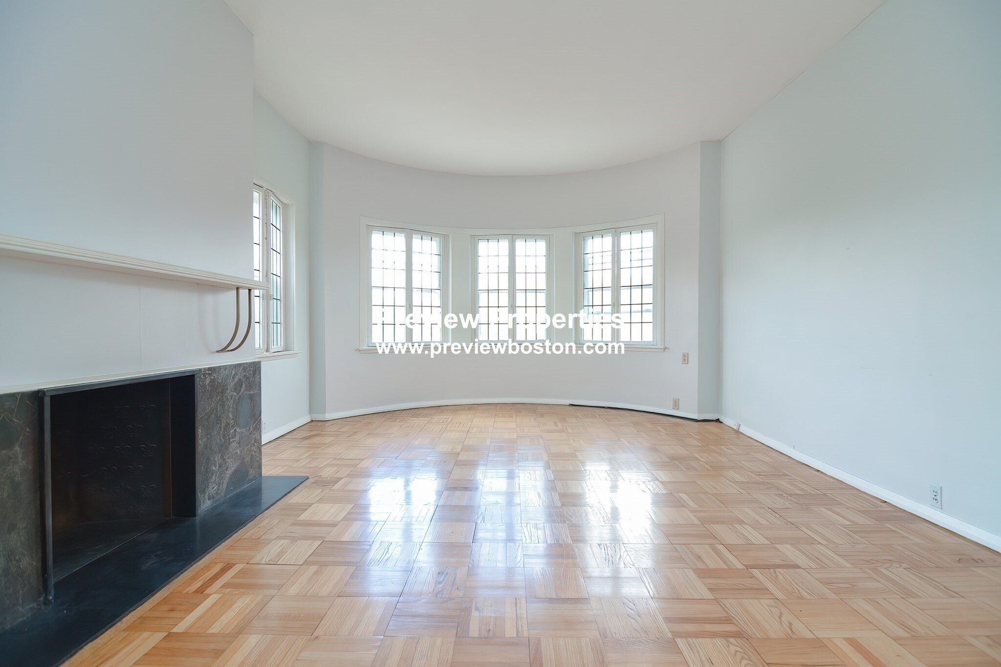 4 bed, 1 bath apartment for rent at 923 Beacon St Unit 2P, Fenway — photo 13 of 19