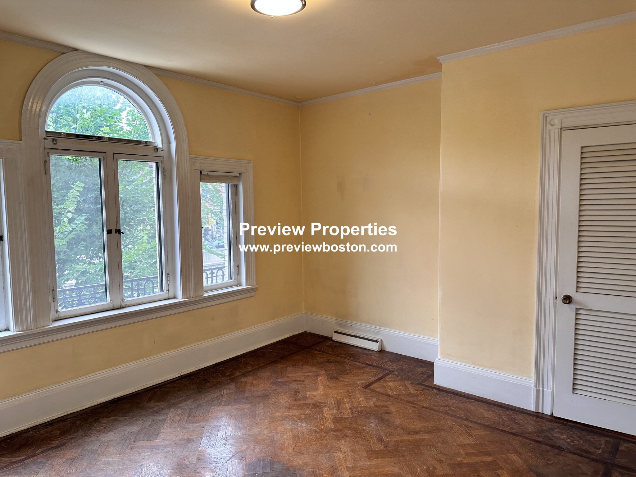 4 bed, 1 bath apartment for rent at 923 Beacon St Unit 2P, Fenway — photo 8 of 19