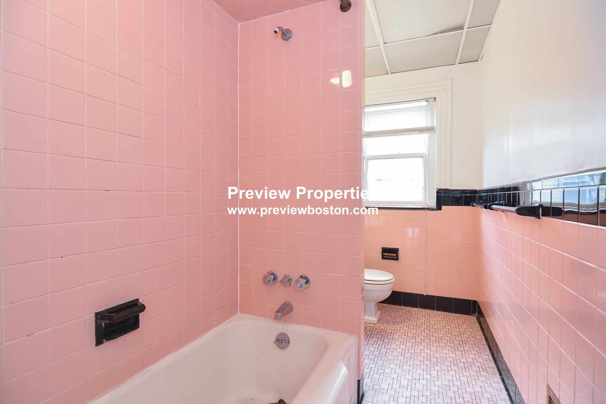 4 bed, 1 bath apartment for rent at 923 Beacon St Unit 2P, Fenway — photo 14 of 19