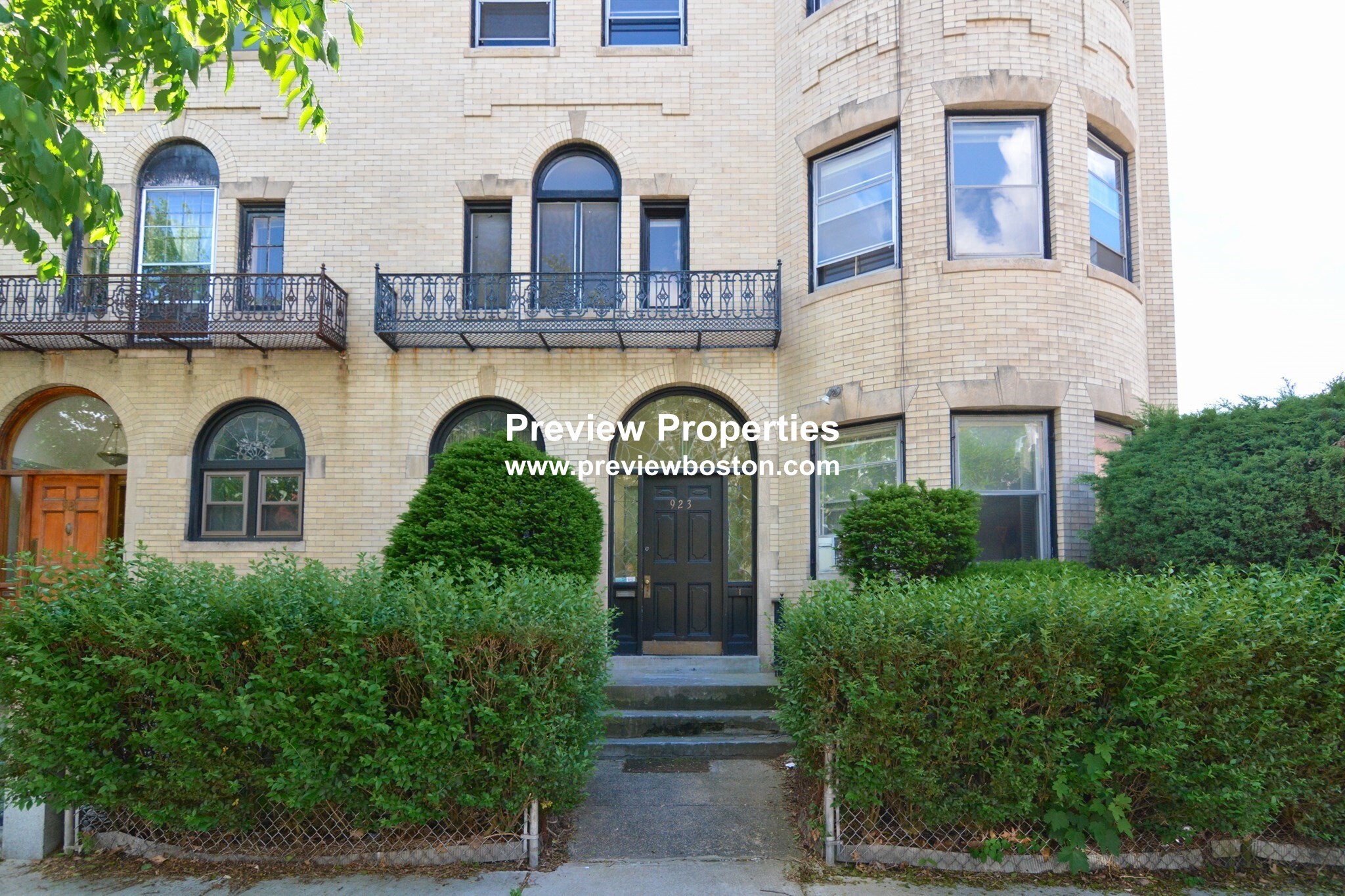 4 bed, 1 bath apartment for rent at 923 Beacon St Unit 2P, Fenway — photo 19 of 19