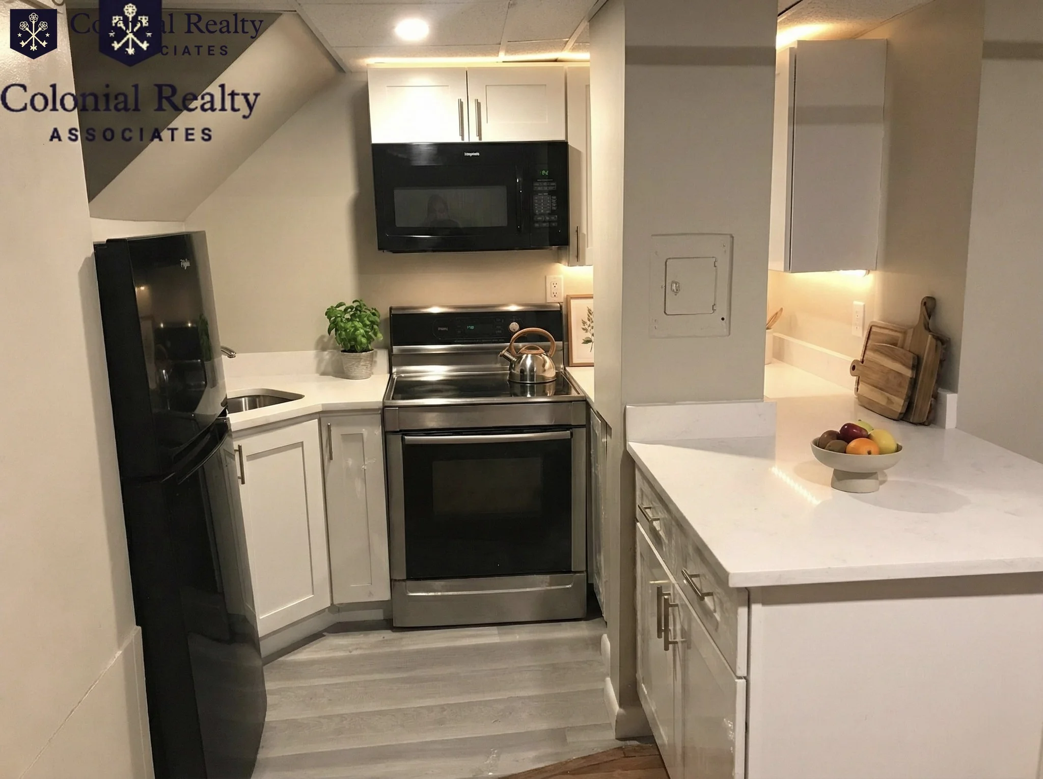 4 bed, 1 bath apartment for rent at 923 Beacon St Unit 3, Fenway — photo 11 of 11