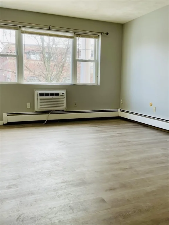 2 bed, 1 bath apartment for rent at 924 Main St Unit 21, Woburn — photo 4 of 15