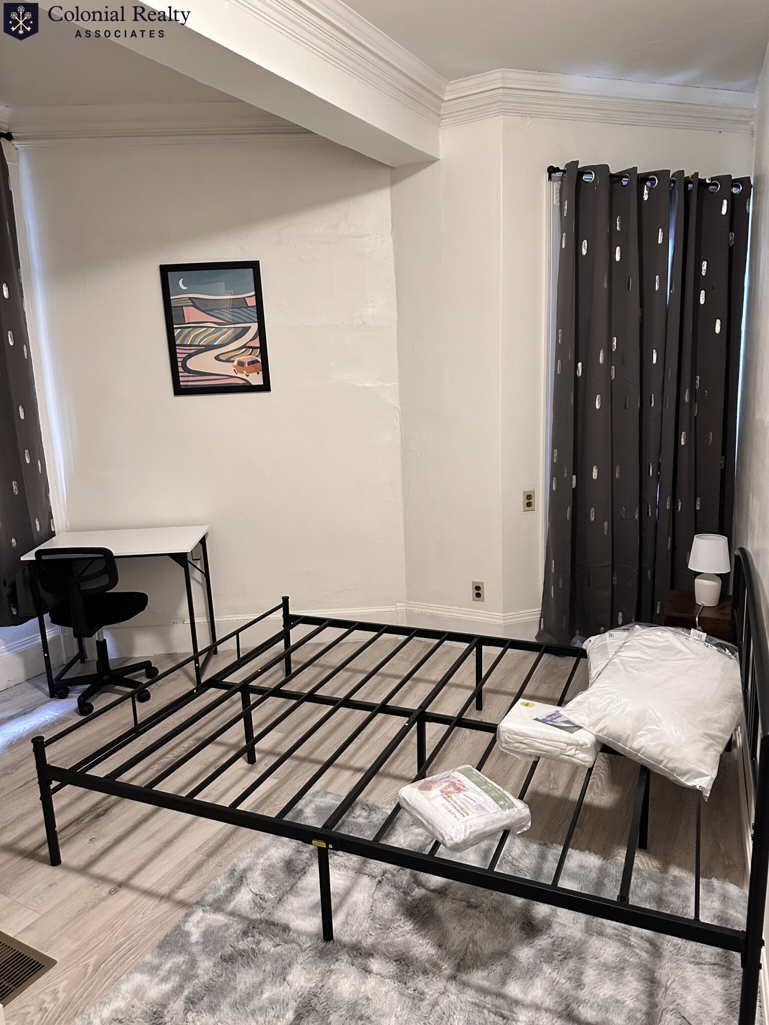 4 bed, 1 bath apartment for rent at 925 Beacon St Unit 7, Fenway — photo 4 of 17