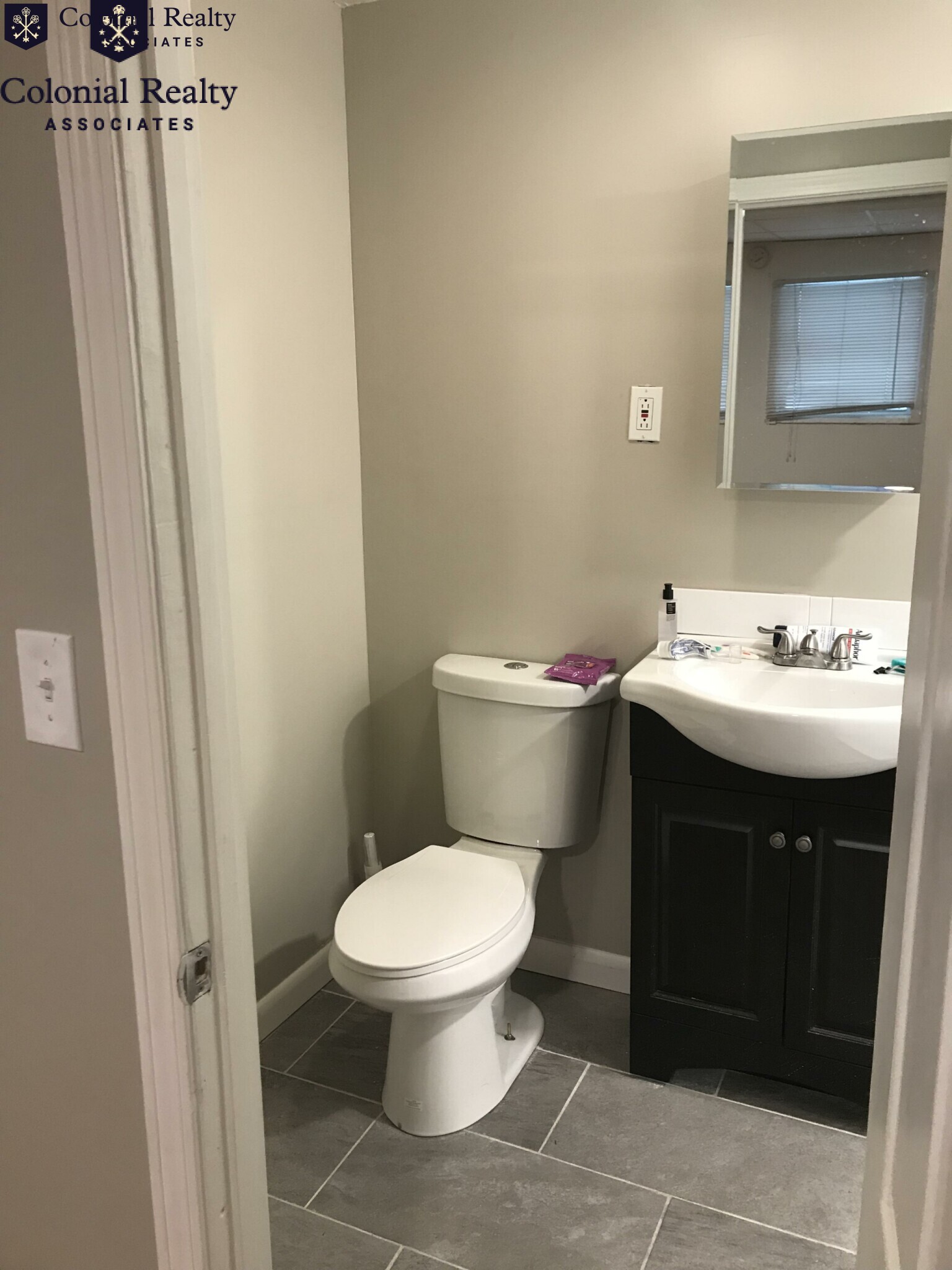 4 bed, 1 bath apartment for rent at 925 Beacon St Unit 7, Fenway — photo 15 of 17