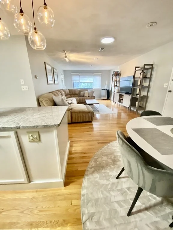 2 bed, 1 bath apartment for rent at 925 E 2nd St Unit 2, South Boston — photo 7 of 22