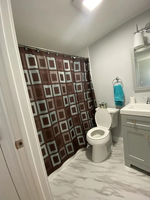 2 bed, 1 bath apartment for rent at 925 E 2nd St Unit 7, Boston — photo 14 of 27