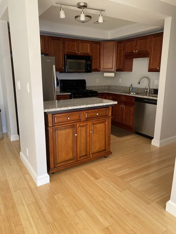 2 bed, 1 bath apartment for rent at 925 E 2nd St Unit 7, Boston — photo 6 of 27