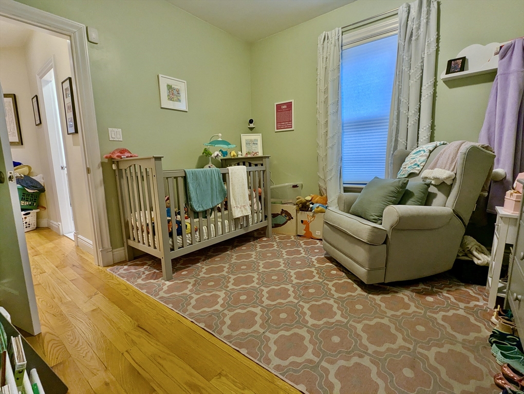 3 bed, 2 bath apartment for rent at 925 East Broadway Unit 1, South Boston — photo 22 of 28