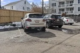 Studio bed apartment for rent at 925 East Second Unit 7, South Boston