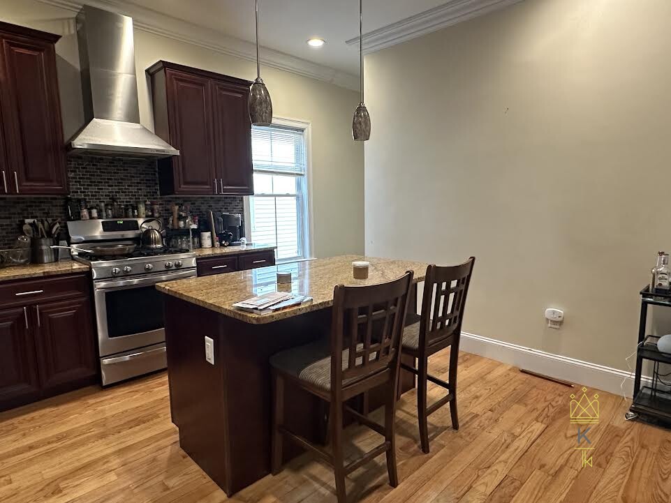 3 bed, 2 bath apartment for rent at 926 Dorchester Ave Unit 1, Dorchester — photo 2 of 30